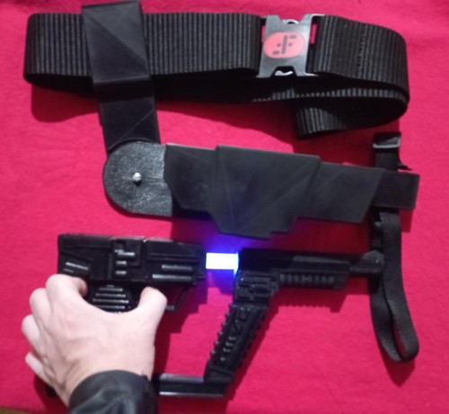 Visitors laser prop - laser, replica